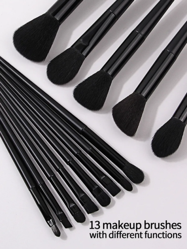 Juego de 13 Brochas de Maquillaje Profesionales Negras – Pinceles de Rostro y Ojos, Base, Contorno, Rubor, Iluminador, Vegan y Cruelty-Free